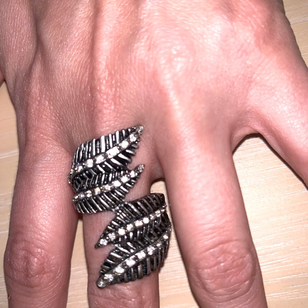 Leaf ring